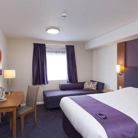 Premier Inn Falkirk East Extérieur photo