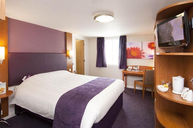 Premier Inn Falkirk East Extérieur photo